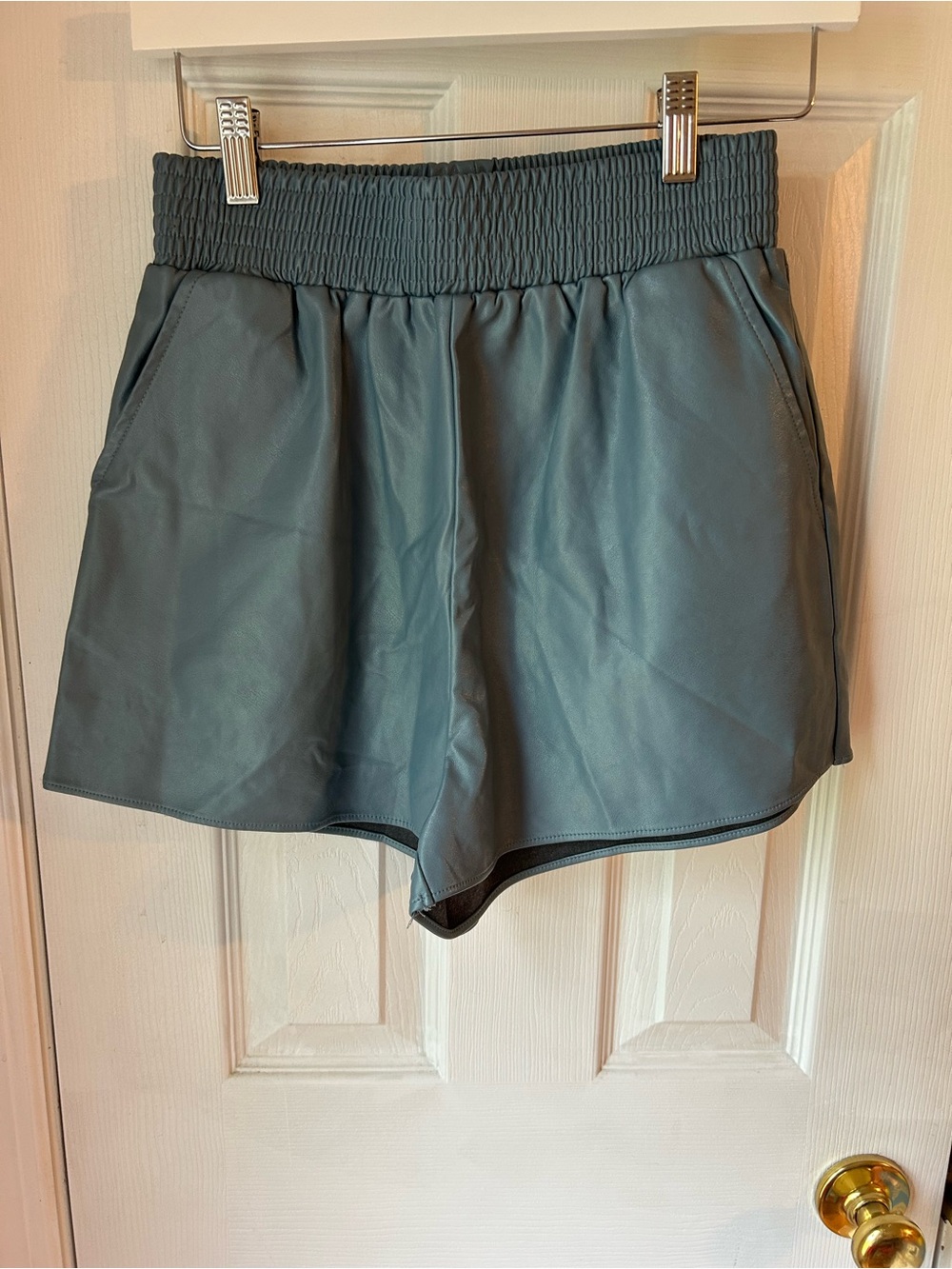 Women’s Faux Leather Elastic-Waist Shorts - Slate Blue